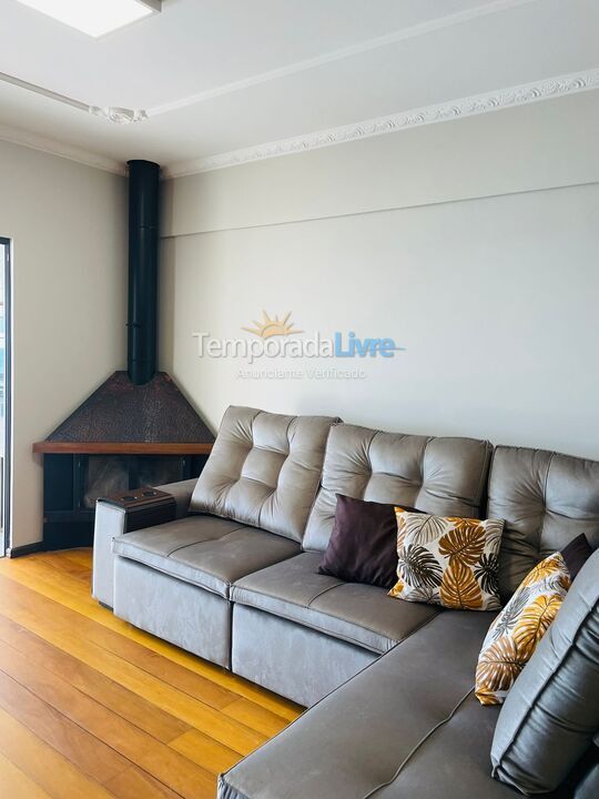 Apartamento para aluguel de temporada em Itapema (Meia Praia)