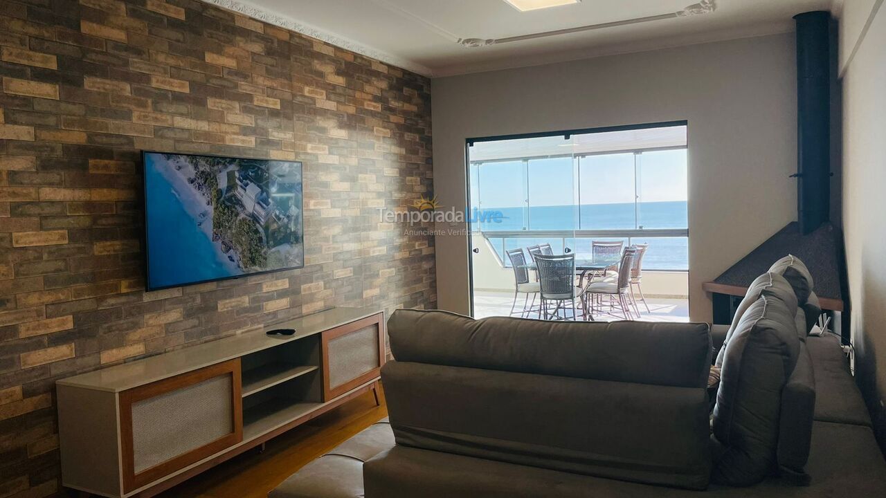 Apartamento para aluguel de temporada em Itapema (Meia Praia)