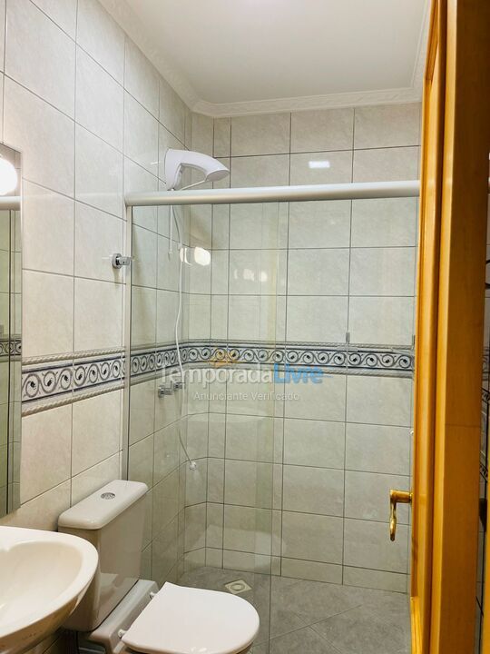 Apartamento para aluguel de temporada em Itapema (Meia Praia)