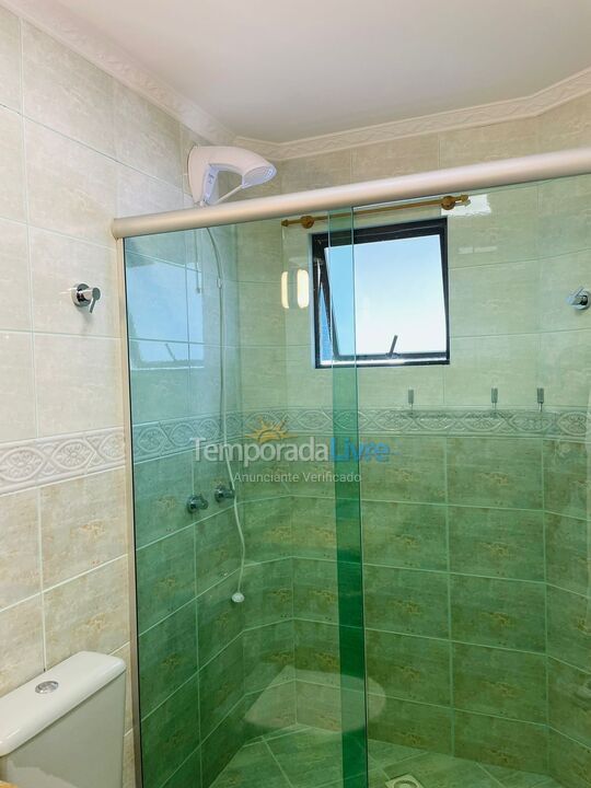 Apartamento para aluguel de temporada em Itapema (Meia Praia)