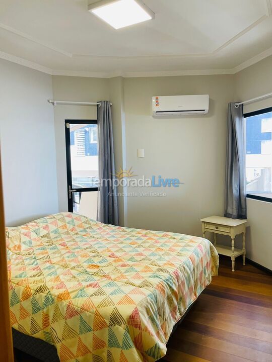 Apartamento para aluguel de temporada em Itapema (Meia Praia)