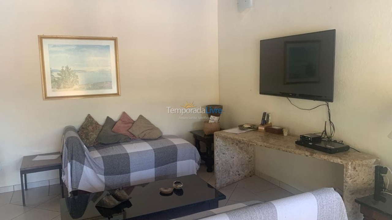 Casa para alquiler de vacaciones em Ubatuba (Condomínio Pedra Verde Domingas Dias)