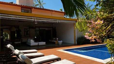 Locação na Praia da Baleia - Frente ao mar