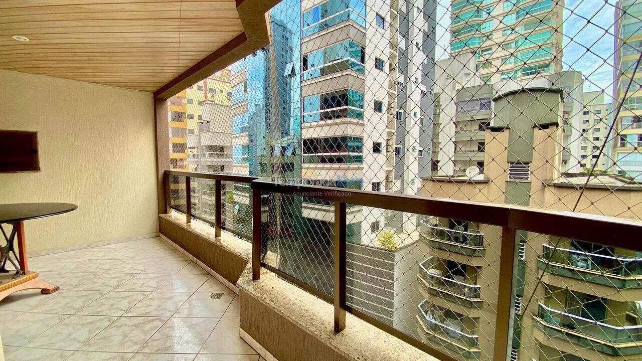 Apartamento para aluguel de temporada em Itapema (Meia Praia)