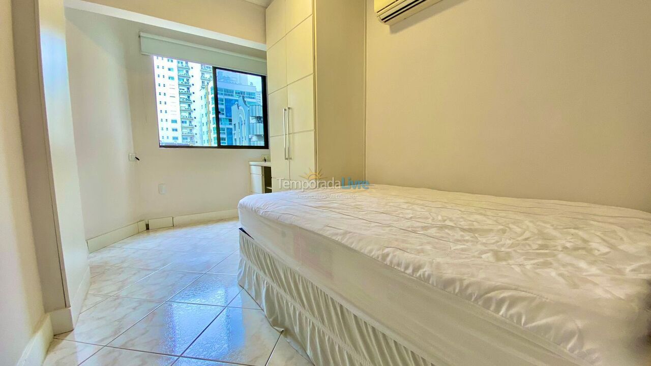 Apartamento para aluguel de temporada em Itapema (Meia Praia)