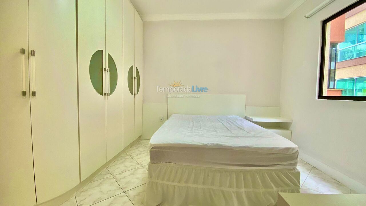 Apartamento para aluguel de temporada em Itapema (Meia Praia)