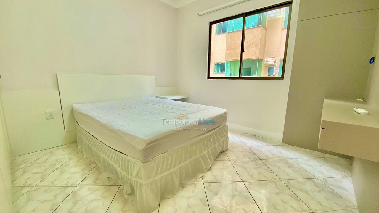 Apartamento para aluguel de temporada em Itapema (Meia Praia)