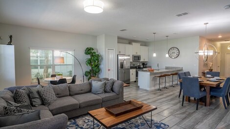 Casa perfecta con piscina, resort, wifi, 10 min Disney