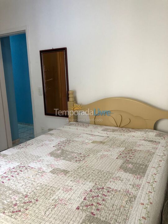 Apartamento para aluguel de temporada em Itapema (Meia Praia)