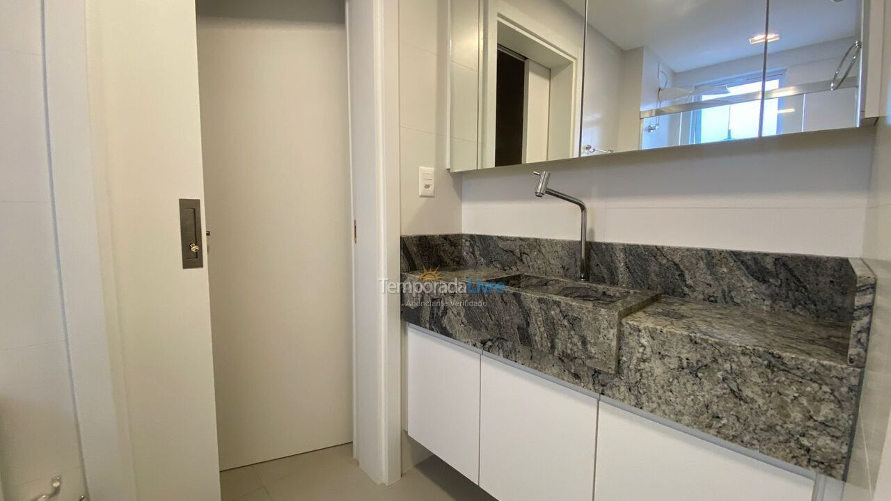 Apartment for vacation rental in Itapema (Meia Praia)