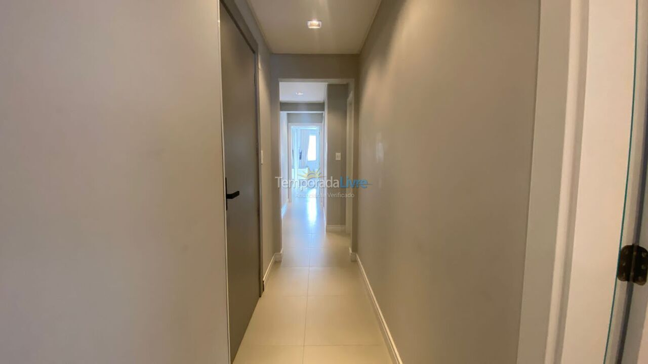 Apartment for vacation rental in Itapema (Meia Praia)