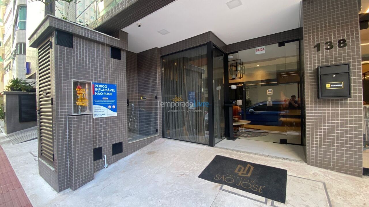 Apartment for vacation rental in Itapema (Meia Praia)