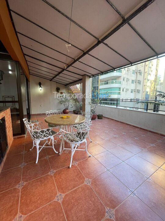 Apartment for vacation rental in Itapema (Meia Praia)