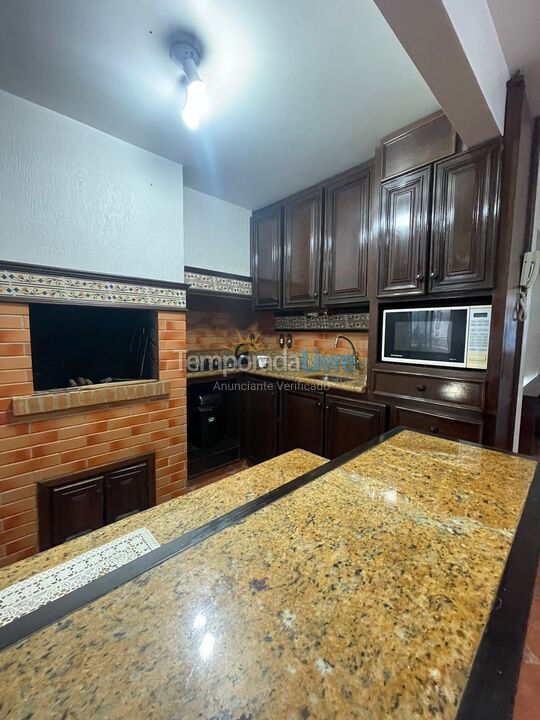 Apartment for vacation rental in Itapema (Meia Praia)