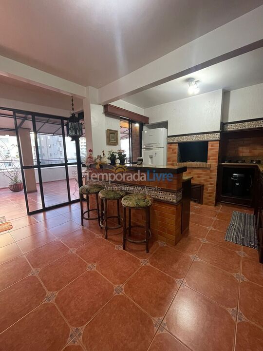 Apartment for vacation rental in Itapema (Meia Praia)