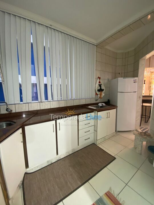 Apartamento para alquiler de vacaciones em Itapema (Meia Praia)