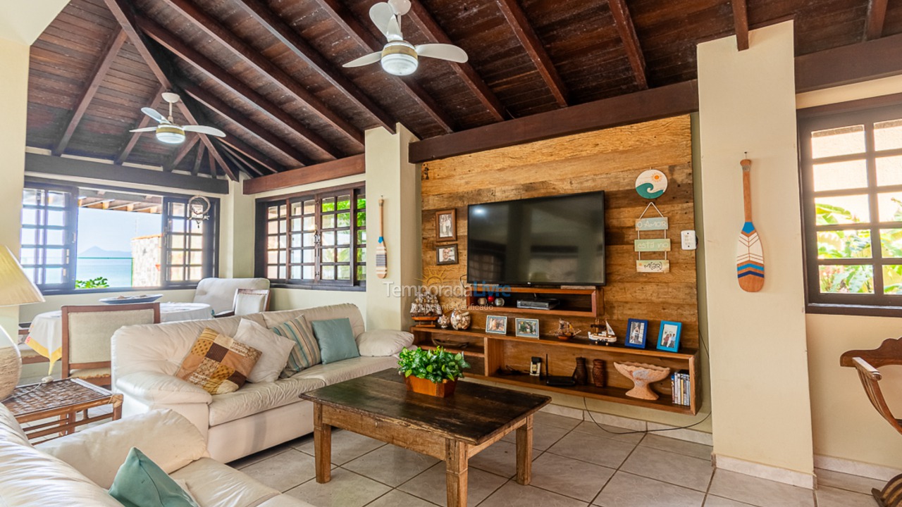 House for vacation rental in Caraguatatuba (Massaguaçu)