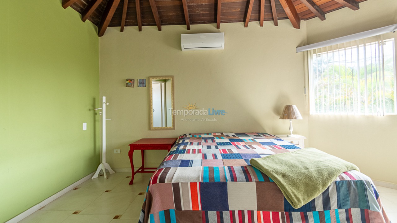 House for vacation rental in Caraguatatuba (Massaguaçu)