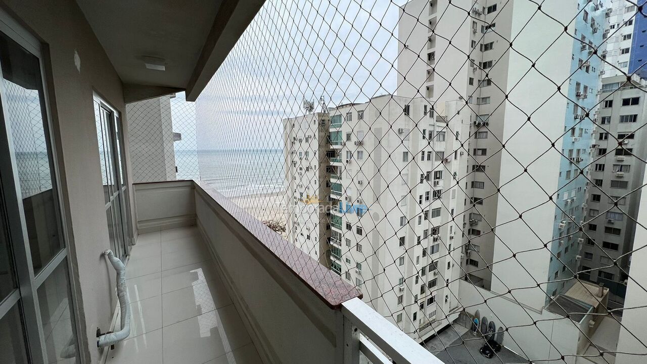 Apartamento para aluguel de temporada em Balneário Camboriú (Praia Central)
