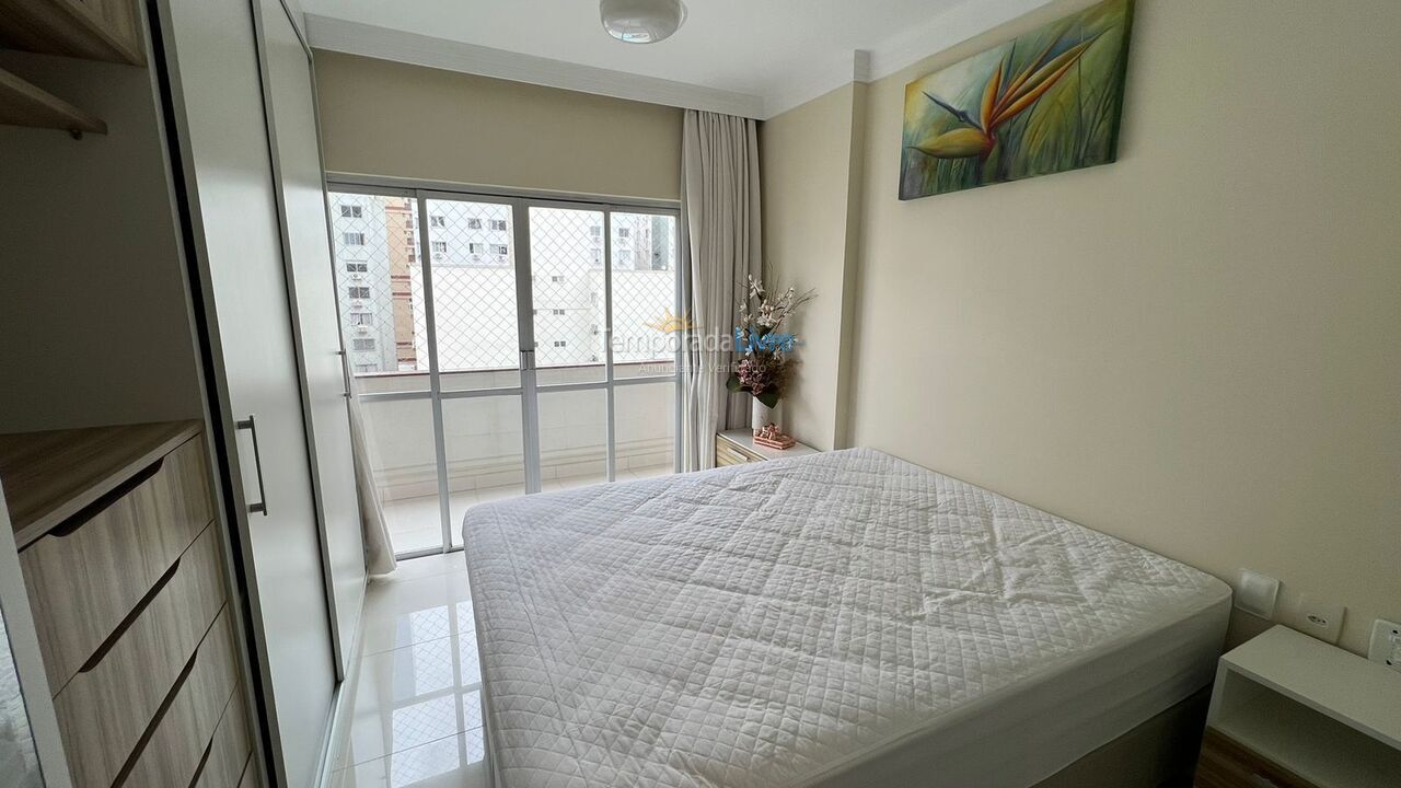 Apartamento para aluguel de temporada em Balneário Camboriú (Praia Central)