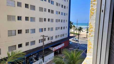 Alugo apartamento na beira da praia