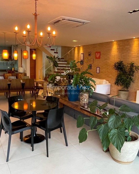 Casa para aluguel de temporada em São Sebastião (Maresias)