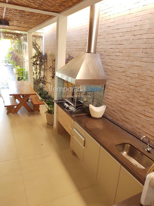 Casa para aluguel de temporada em São Sebastião (Maresias)