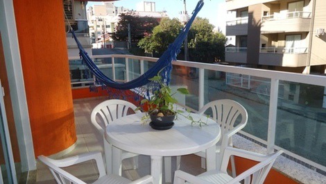 3 BEDROOMS IN BOMBAS BOMBINHAS AND DOUBLE SPACE