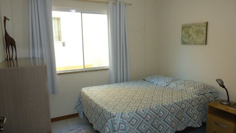 3 BEDROOMS IN BOMBAS BOMBINHAS AND DOUBLE SPACE