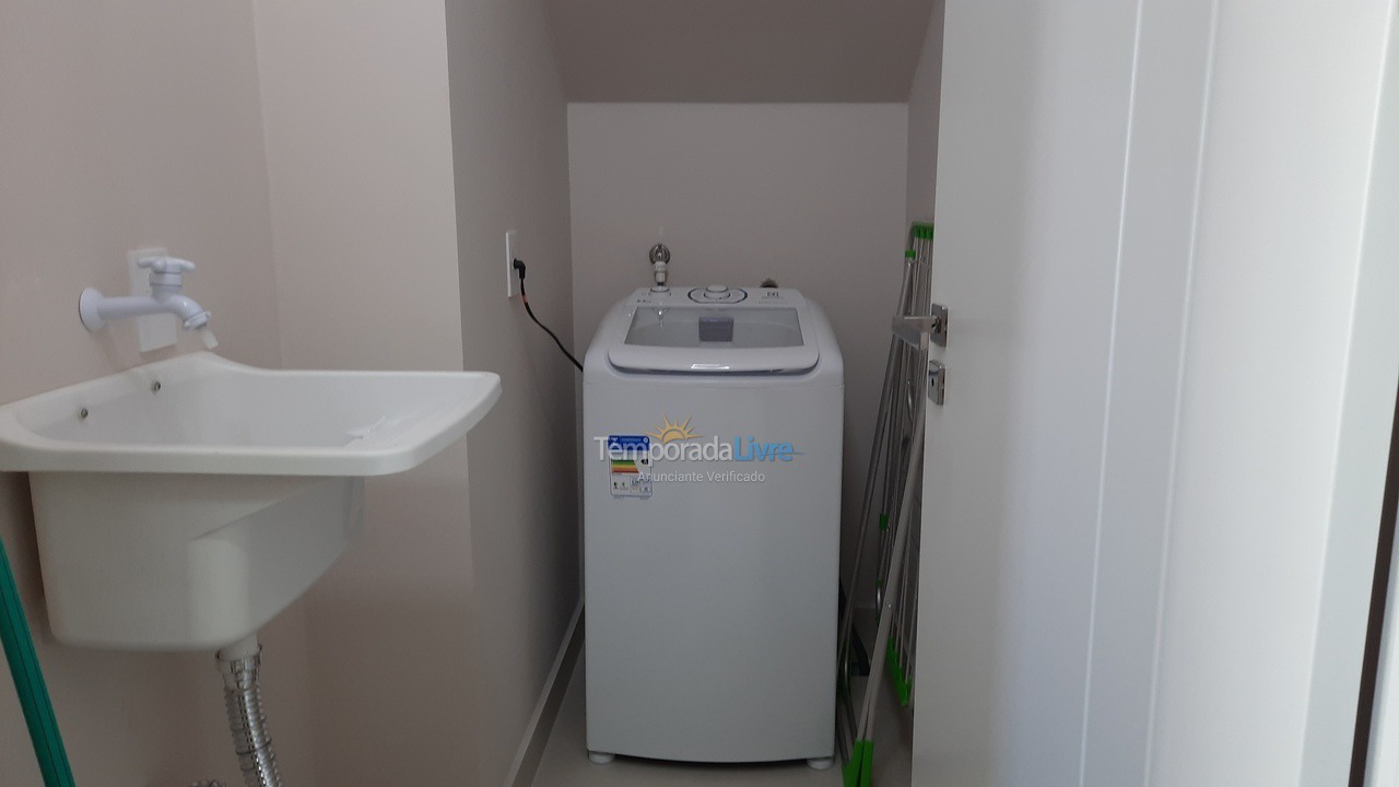 Apartamento para aluguel de temporada em Bombinhas (Canto Grande)