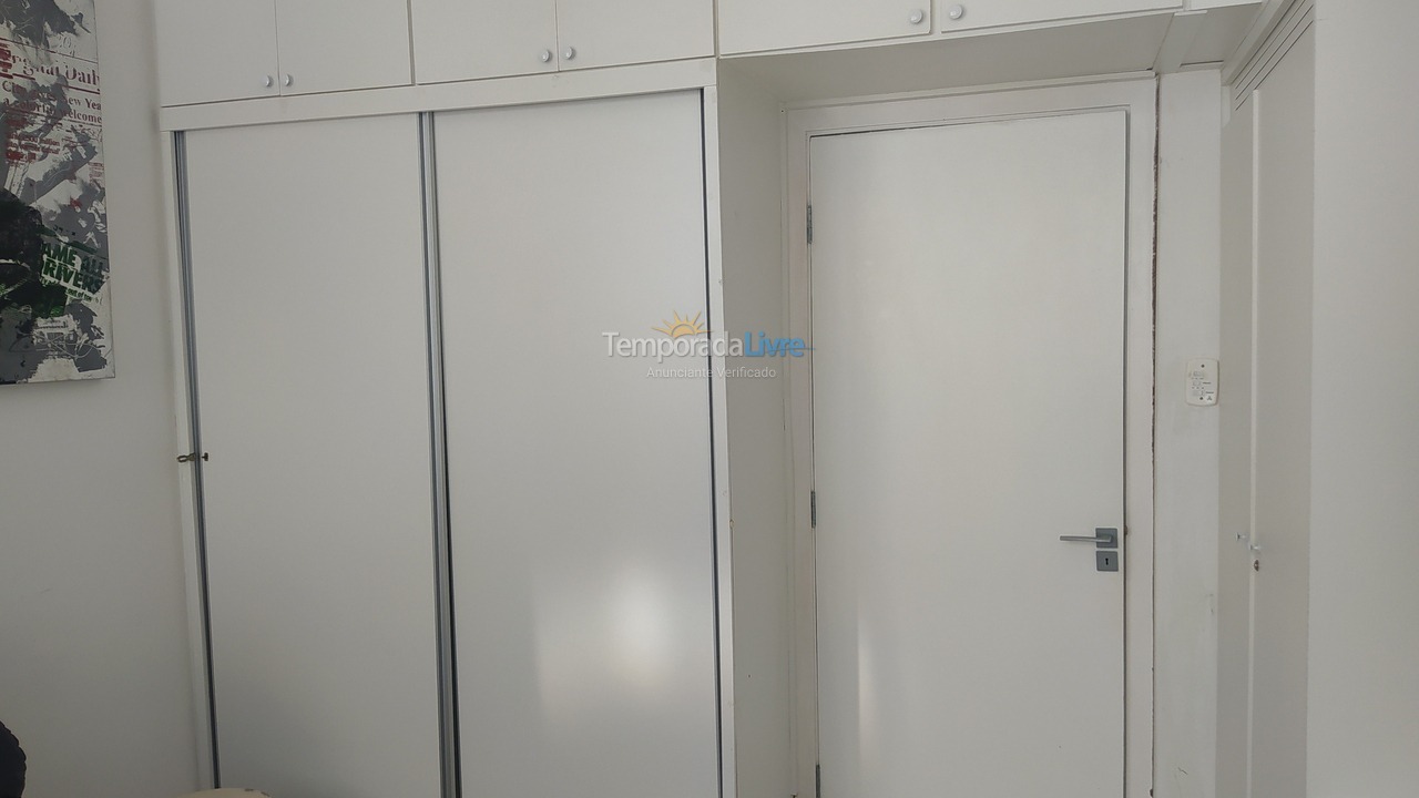 Apartment for vacation rental in Guarujá (Pitangueiras)