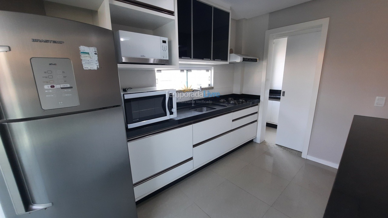 Apartamento para alquiler de vacaciones em Bombinhas (Praia de Bombas)