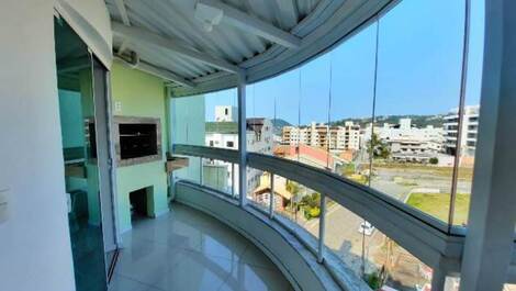 Penthouse with 2 suites a few meters from the sea in Bombas