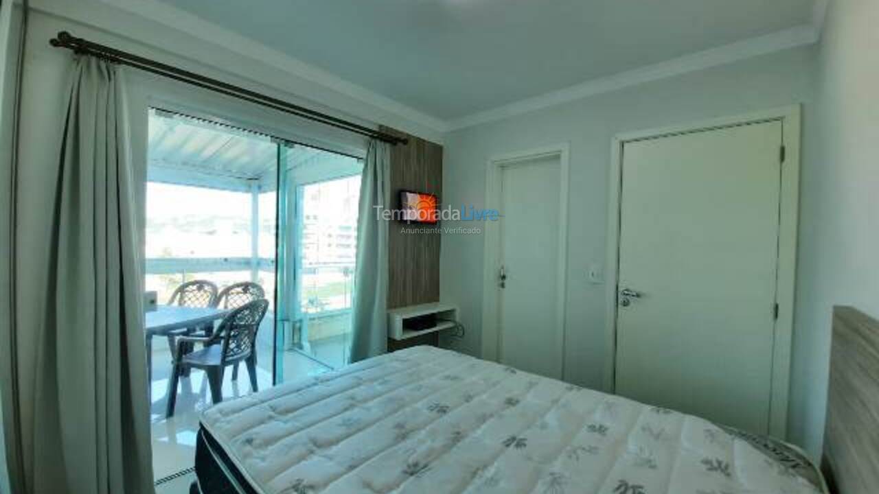 Apartment for vacation rental in Bombinhas (Praia de Bombas)