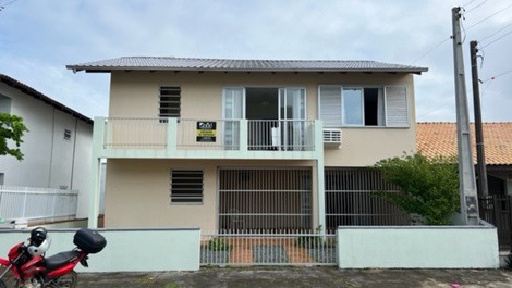 Great Townhouse 100m from Prainha, 3 bedrooms, WI-FI, Barbecue