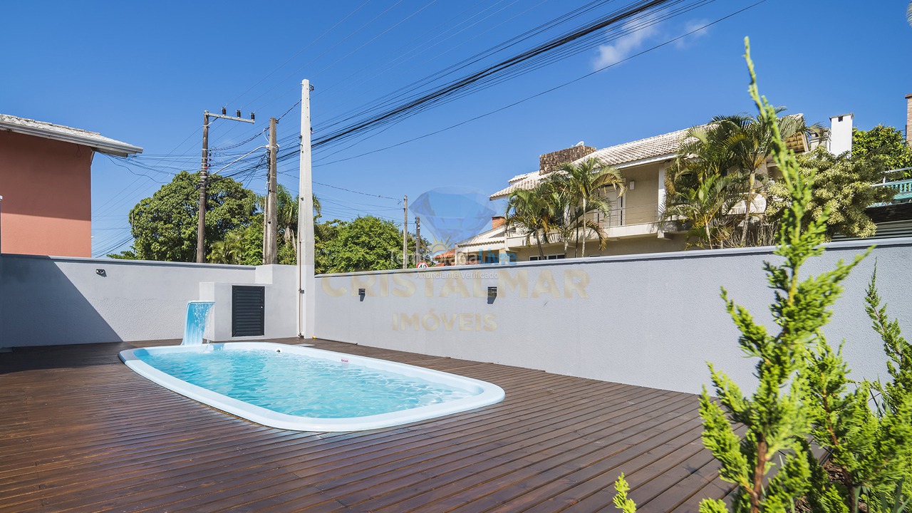 Casa para aluguel de temporada em Bombinhas (Praia de Bombas)