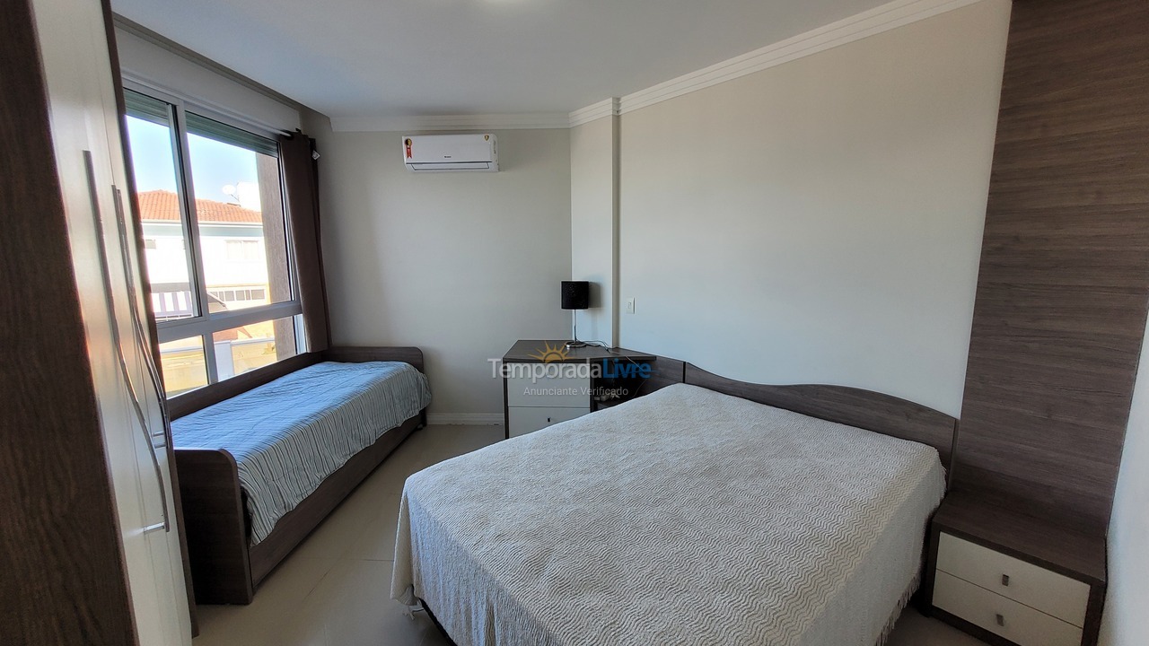 Apartamento para alquiler de vacaciones em Bombinhas (Praia de Bombas)
