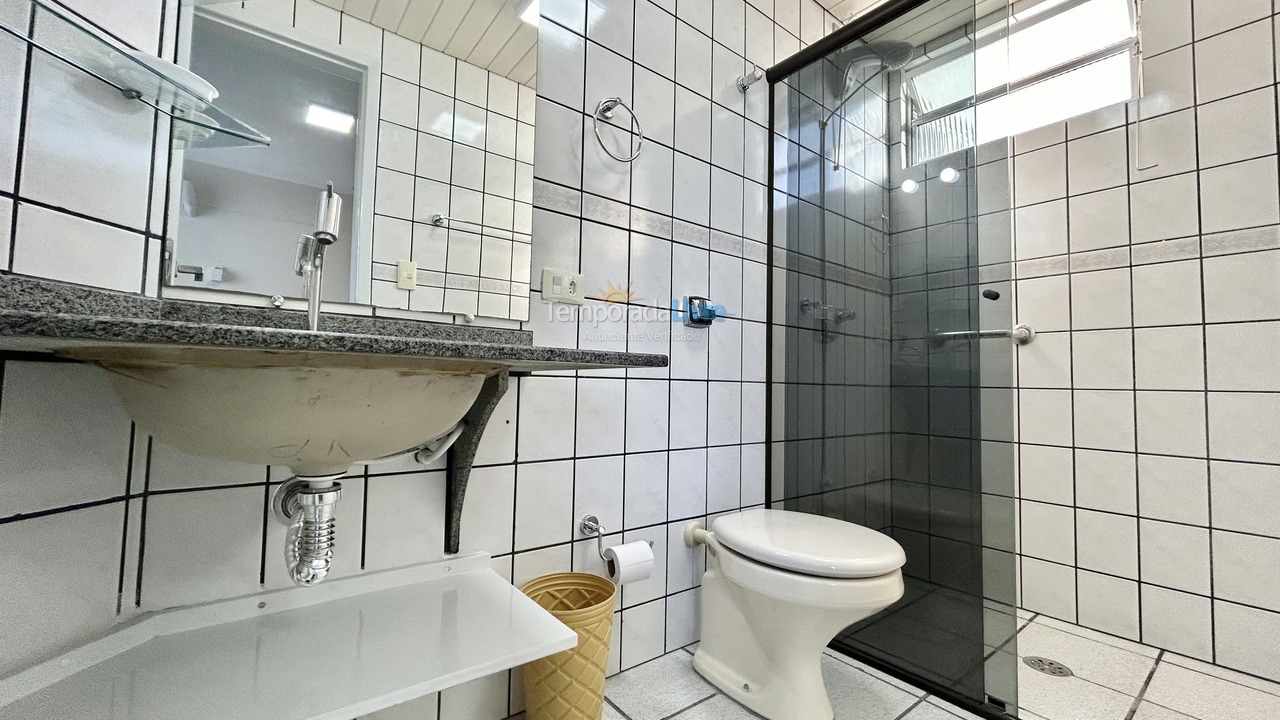 Apartamento para alquiler de vacaciones em Bombinhas (Praia de Bombas)