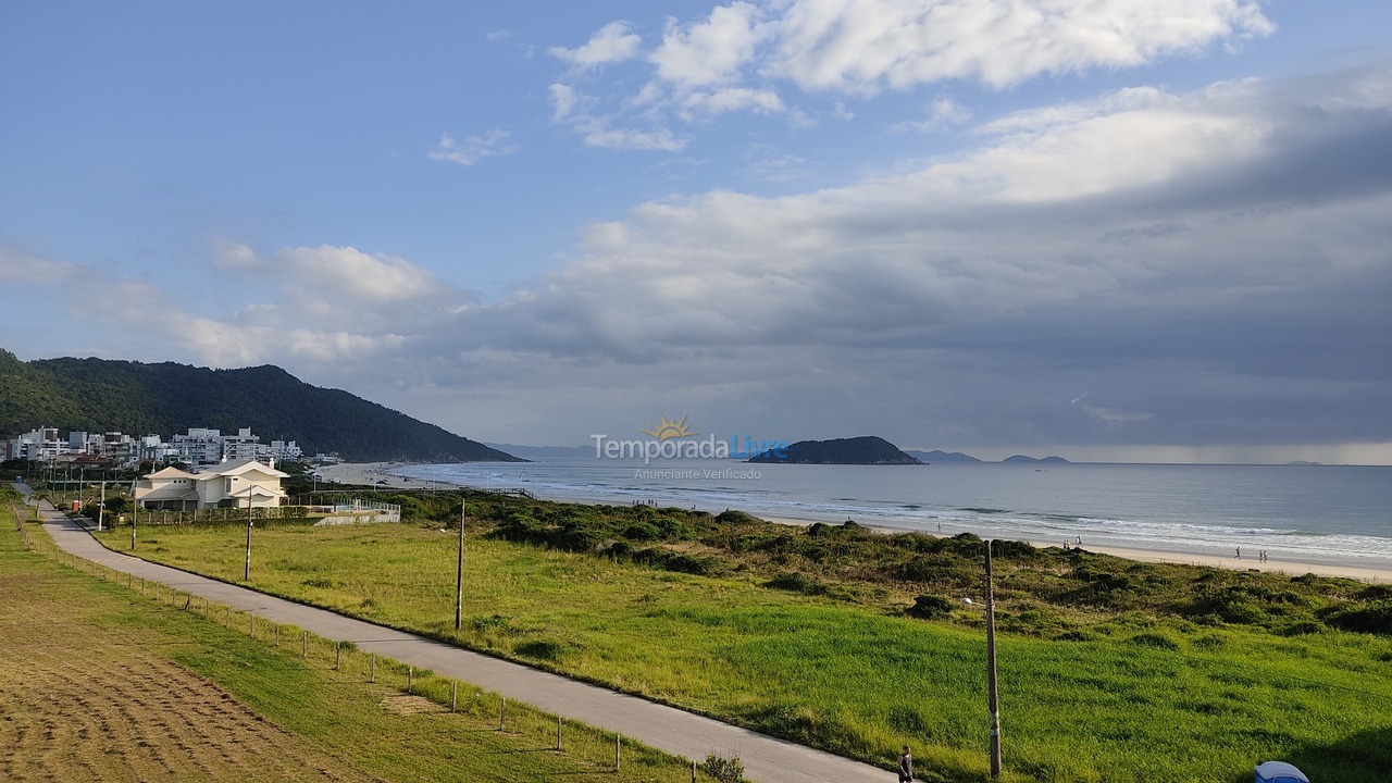 Apartment for vacation rental in Governador Celso Ramos (Praia de Palmas)