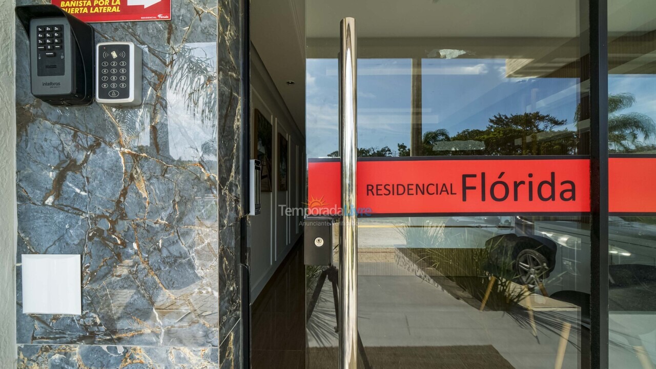 Apartment for vacation rental in Bombinhas (Mariscal)