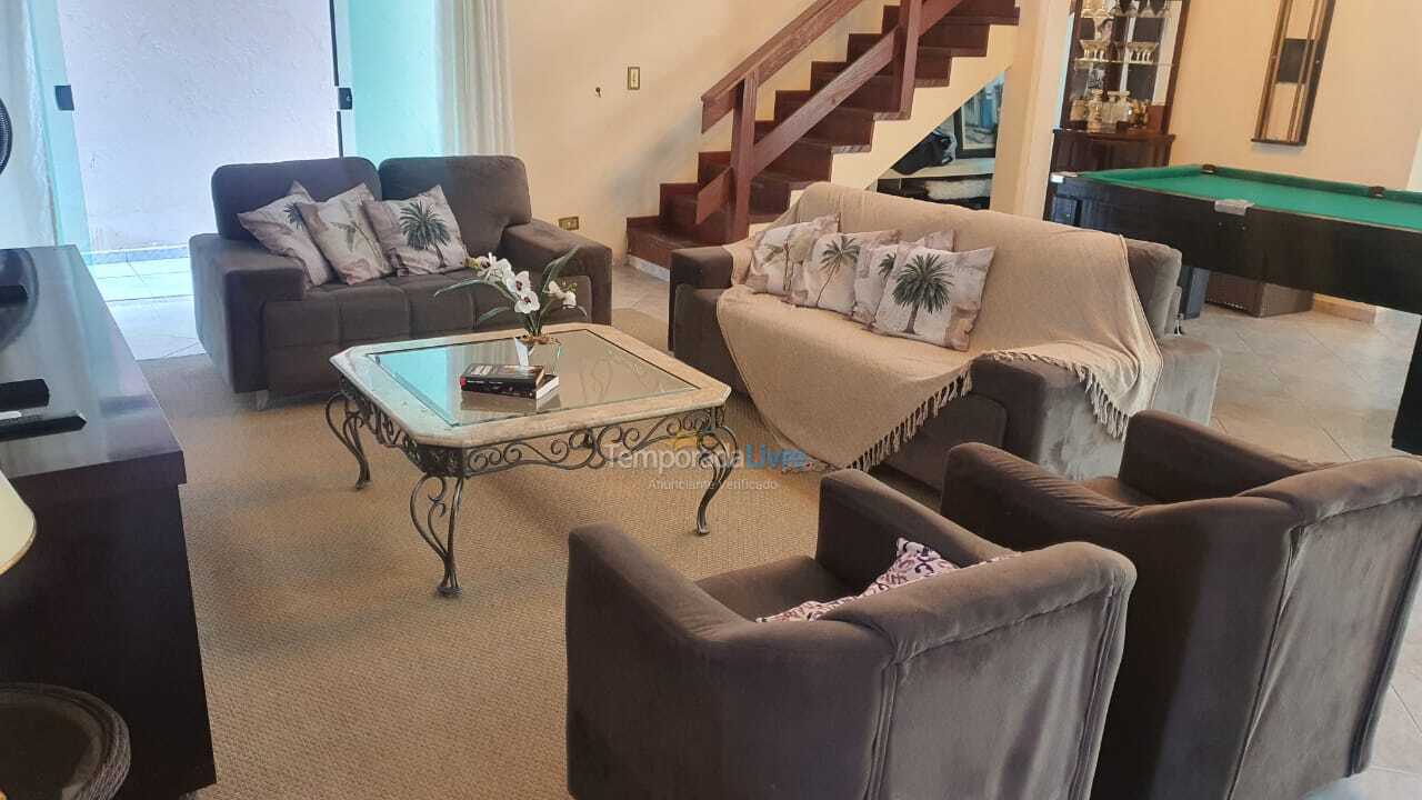 Casa para aluguel de temporada em Guarujá (Enseada)