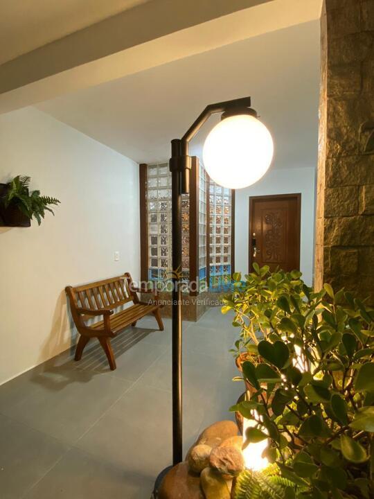 Casa para alquiler de vacaciones em Bombinhas (Praia de Bombas)