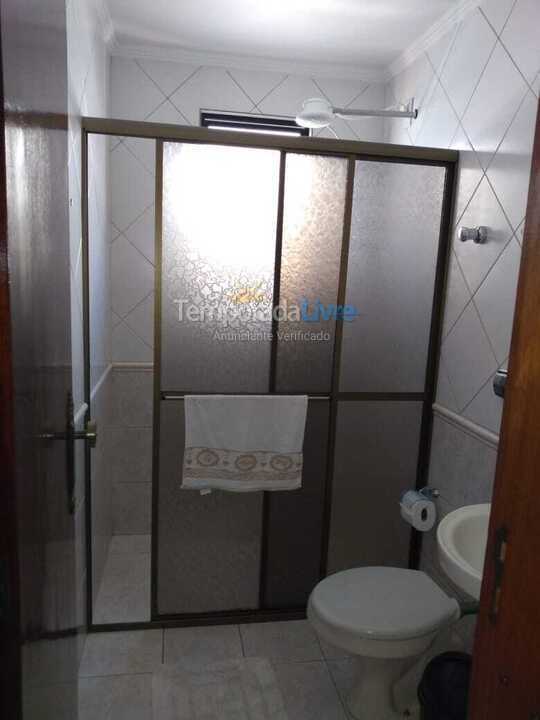 Apartamento para aluguel de temporada em Itapema (Meia Praia)