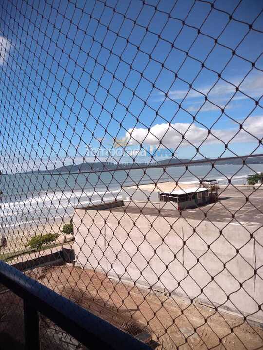 Apartamento para aluguel de temporada em Itapema (Meia Praia)