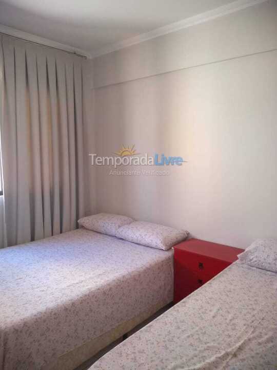 Apartamento para aluguel de temporada em Itapema (Meia Praia)
