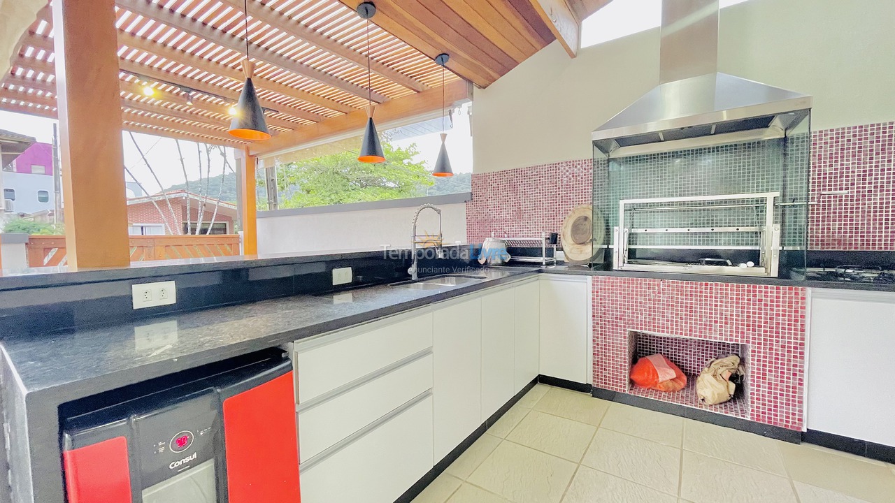 House for vacation rental in Guarujá (Praia do Pernambuco)