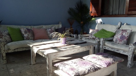 2-suite house 50m from the sea in 1200m2 of private garden/7 people//AC