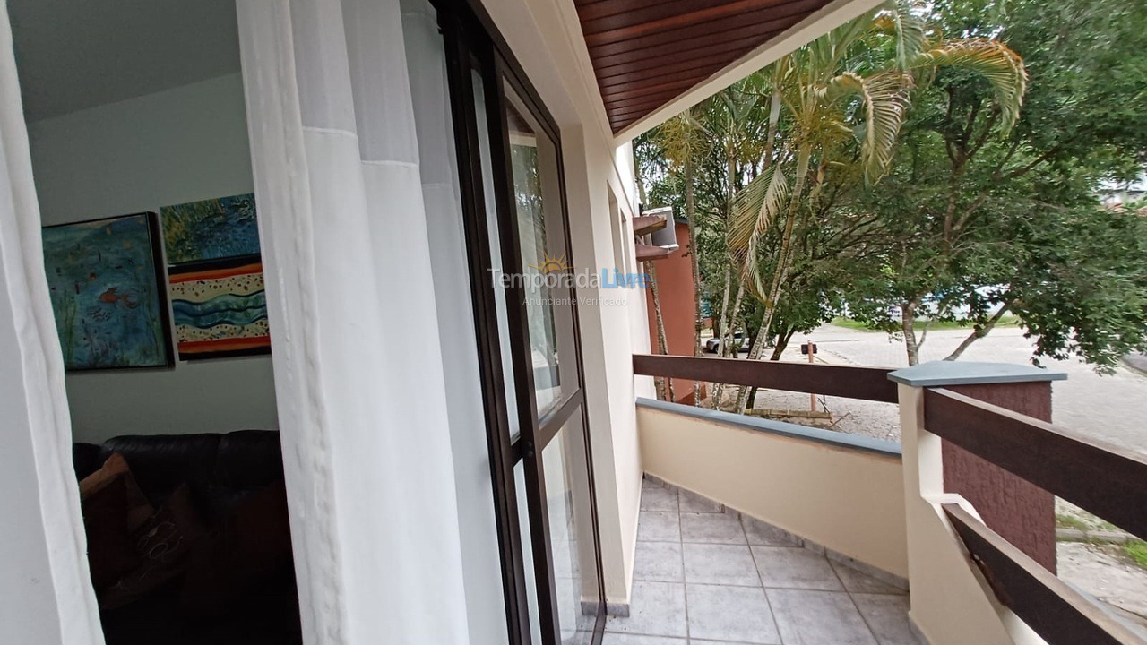 Apartment for vacation rental in Ubatuba (Praia Grande)