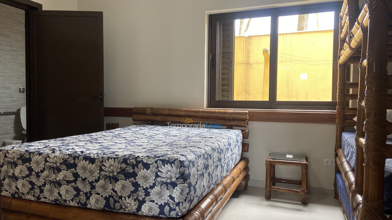 House for vacation rental in Guaratuba (Barra do Saí)