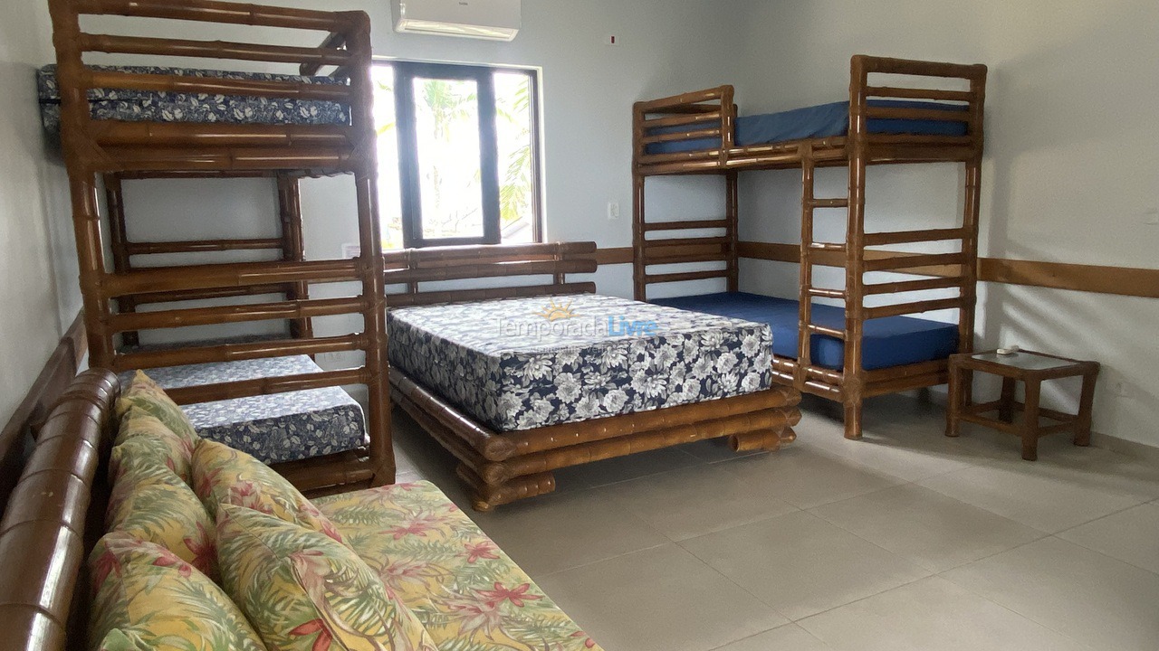 House for vacation rental in Guaratuba (Barra do Saí)